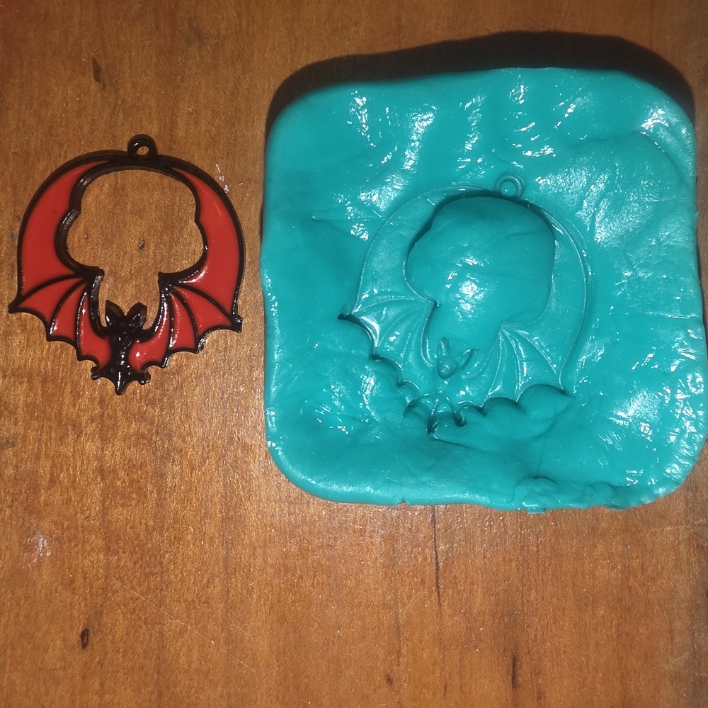 Winged Bat Pendant Mold With Hole ~ Jewelry Making - Resin / Polymer Clay